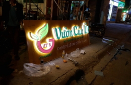 Đặt làm bảng hiệu hộp đèn thủ đức theo yêu cầu, giá tốt