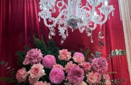 Cắm hoa tươi bàn tiệc theo yêu cầu – Thiết kế tinh tế cho mọi sự kiện