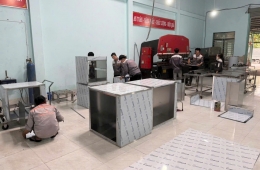 Gia công thiết bị inox phòng sạch theo yêu cầu chuẩn GMP – ISO