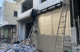 Giá thi công cửa cuốn trọn bộ bao nhiêu? Cập nhật mới nhất
