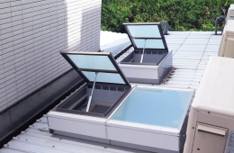 Chuyên thi công lắp đặt giếng trời tự động uy tín
