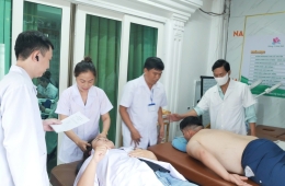 Đăng ký học bấm huyệt có bằng hành nghề cho người mới 